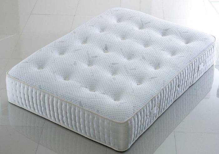 Buying the Best King Size Memory Foam Mattress in the UK