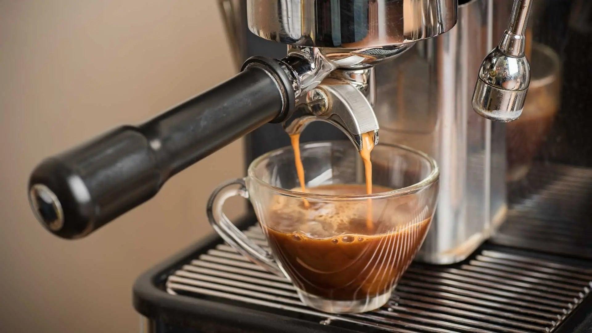 A-Guide-to-Coffee-Machines-for-Your-Daily-Indulgence-in-UK UK Beds Direct ltd