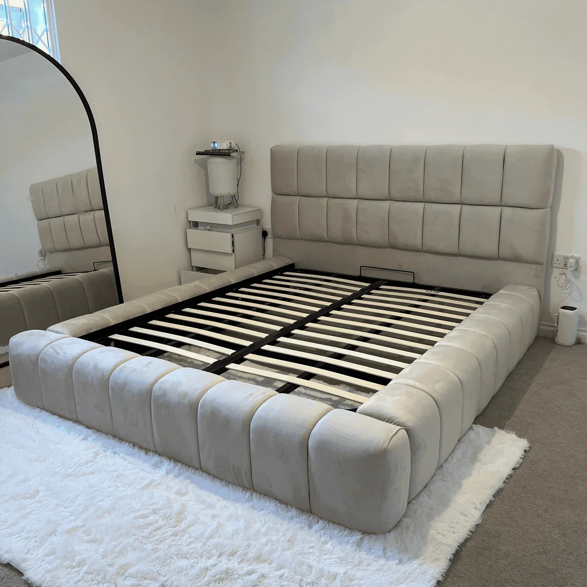 Luxury Upholstered Blanket Box – Stylish Storage with Everyday Function