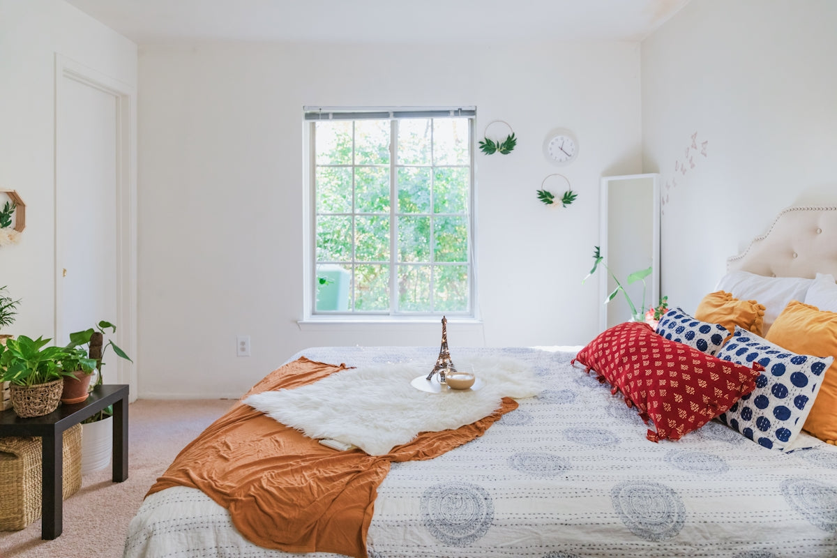 white and red floral bed linen