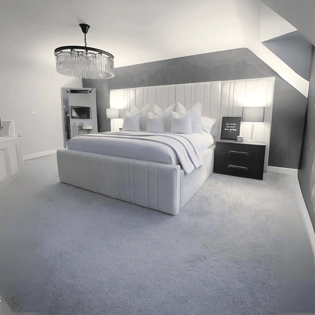 Sydney Classic Divan Bed – Tailored Finish with Matching Headboard