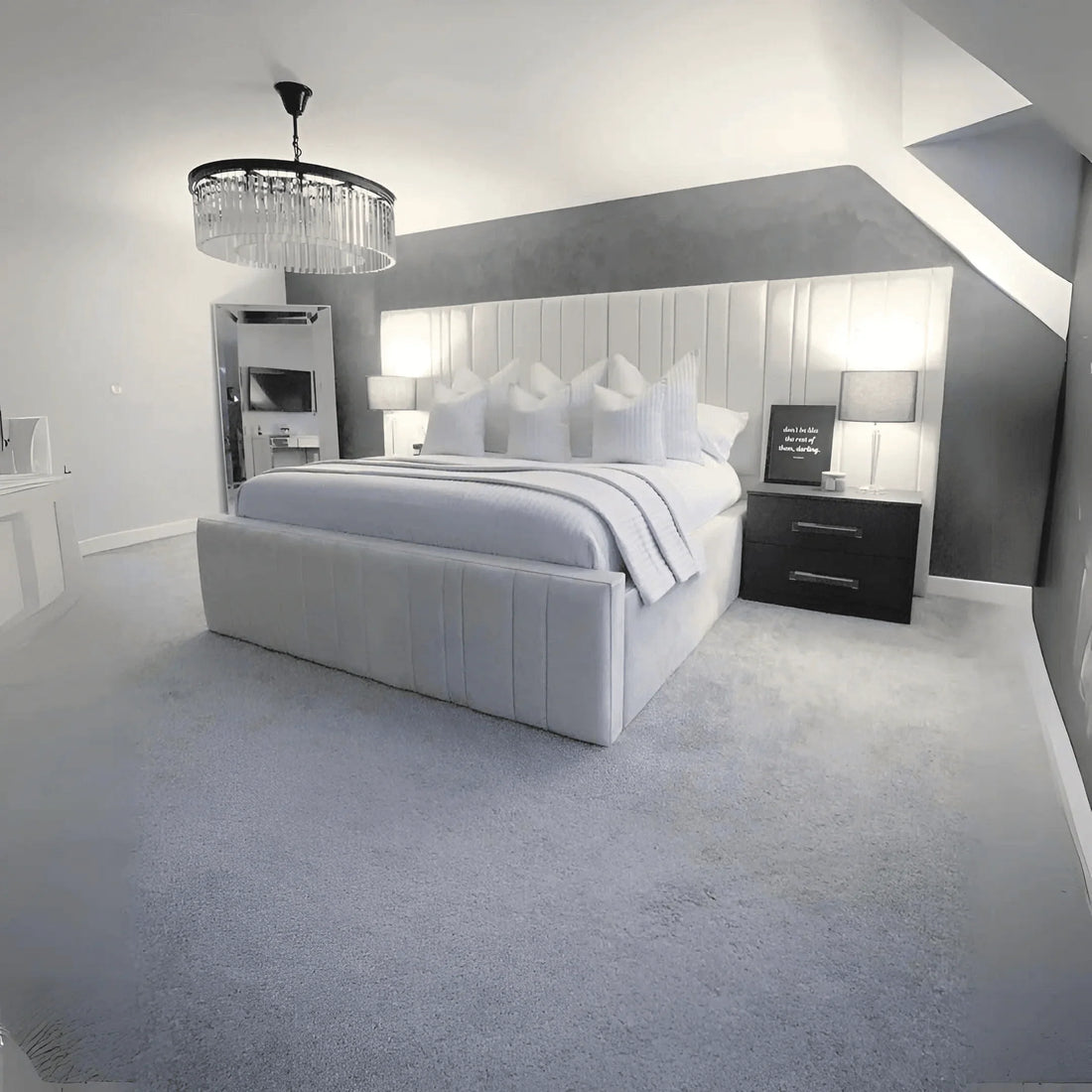 Lara Mini Ambassador Bed
