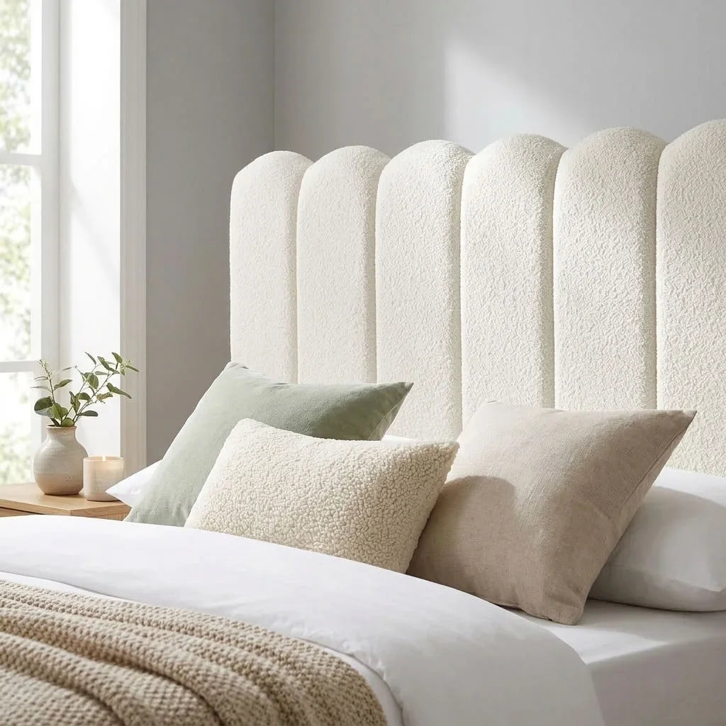 Lara Mini Ambassador Bed